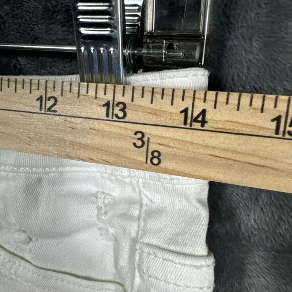 Klique B Denim Shorts Girls Distressed White Size Medium Light Wash Stretch - Picture 8 of 10